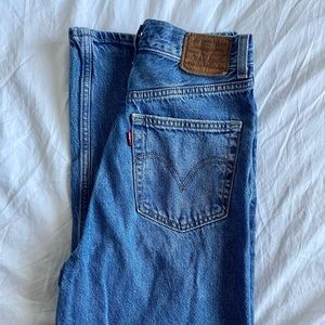 Levi’s High Loose Jeans